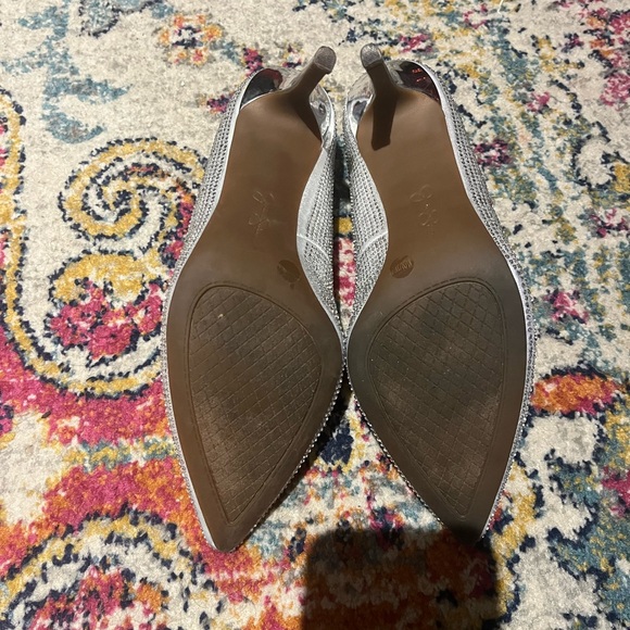Jessica Simpson Silver Rhinestone stiletto pumps - Picture 8 of 8